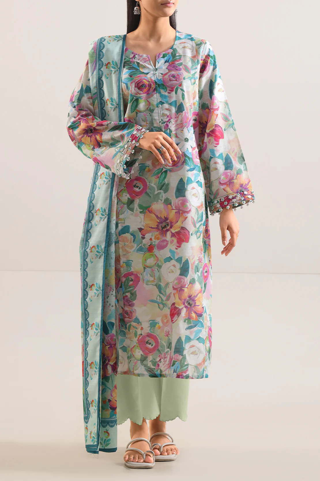 Unstitched Printed Warm Khaddar 3 Piece - Image 3