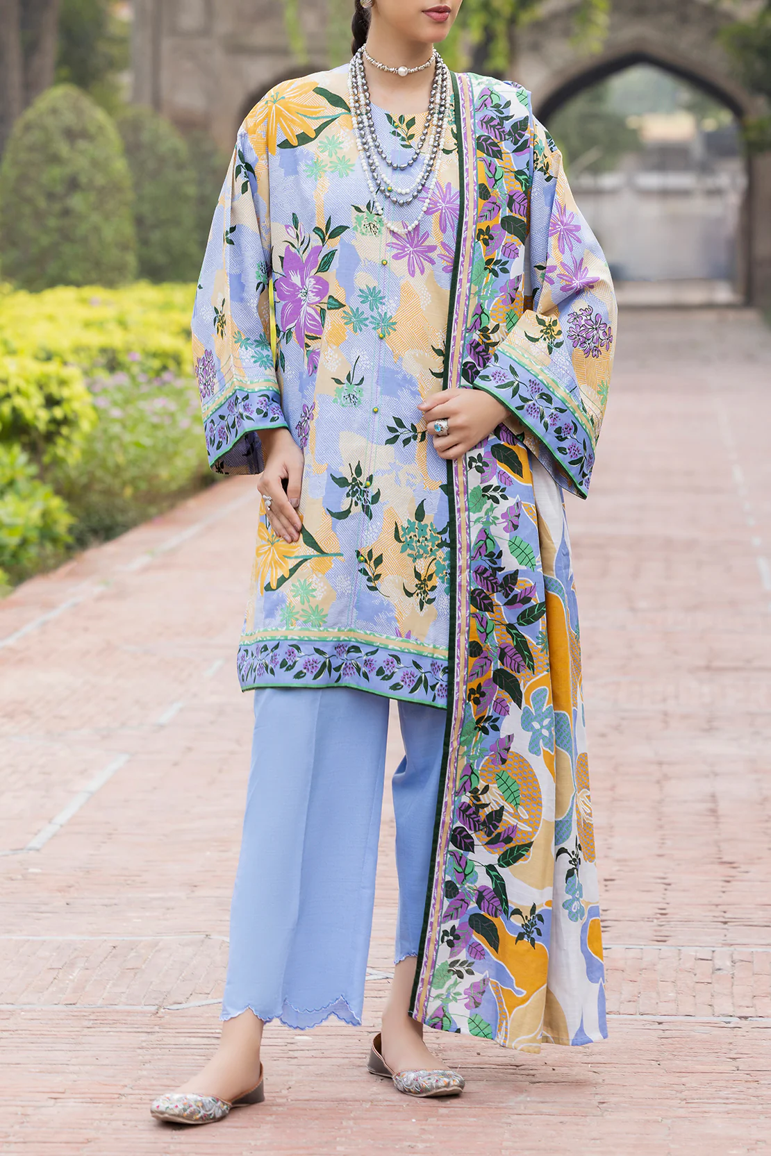 Unstitched Printed Cotton Khaddar 3 Piece - Image 2