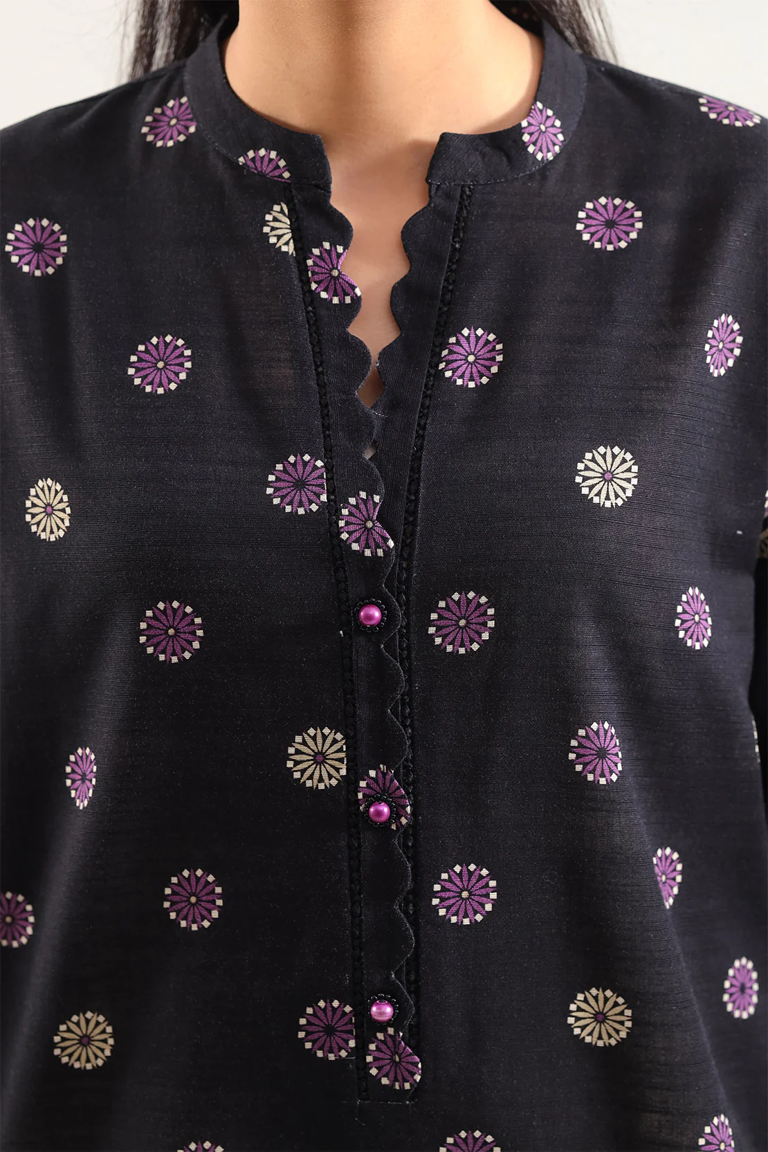 Unstitched Printed Cotton Khaddar 3 Piece - Image 5
