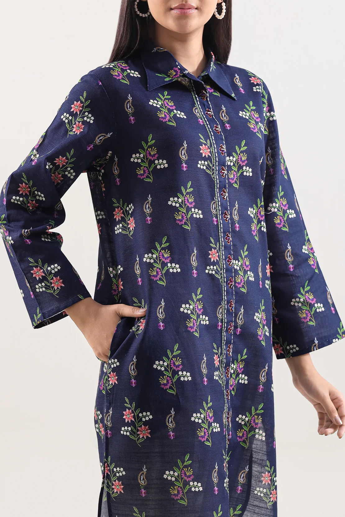 Unstitched Printed Cotton Khaddar 3 Piece - Image 3