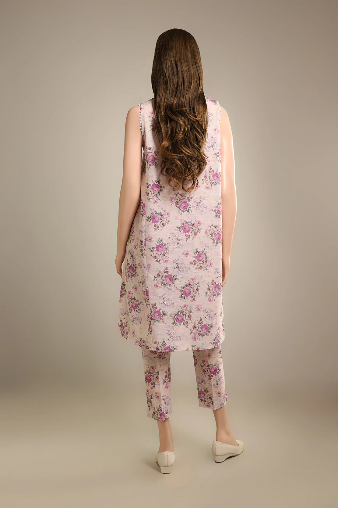 Unstitched Printed Khaddar 2 Piece (Shirt/Trouser) - Image 3