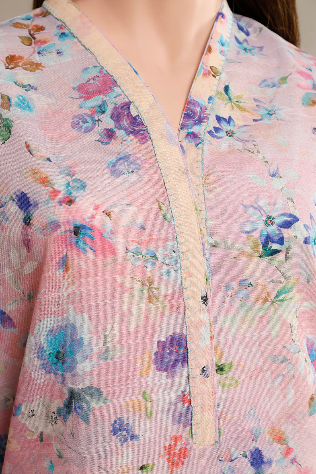 Unstitched Printed Soft Khaddar 2 Piece (Shirt/Trouser) - Image 3