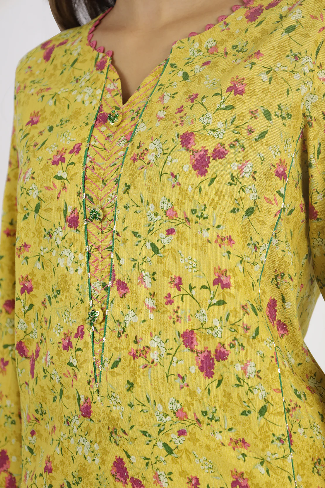 Unstitched Printed Soft Khaddar 3 Piece - Image 4