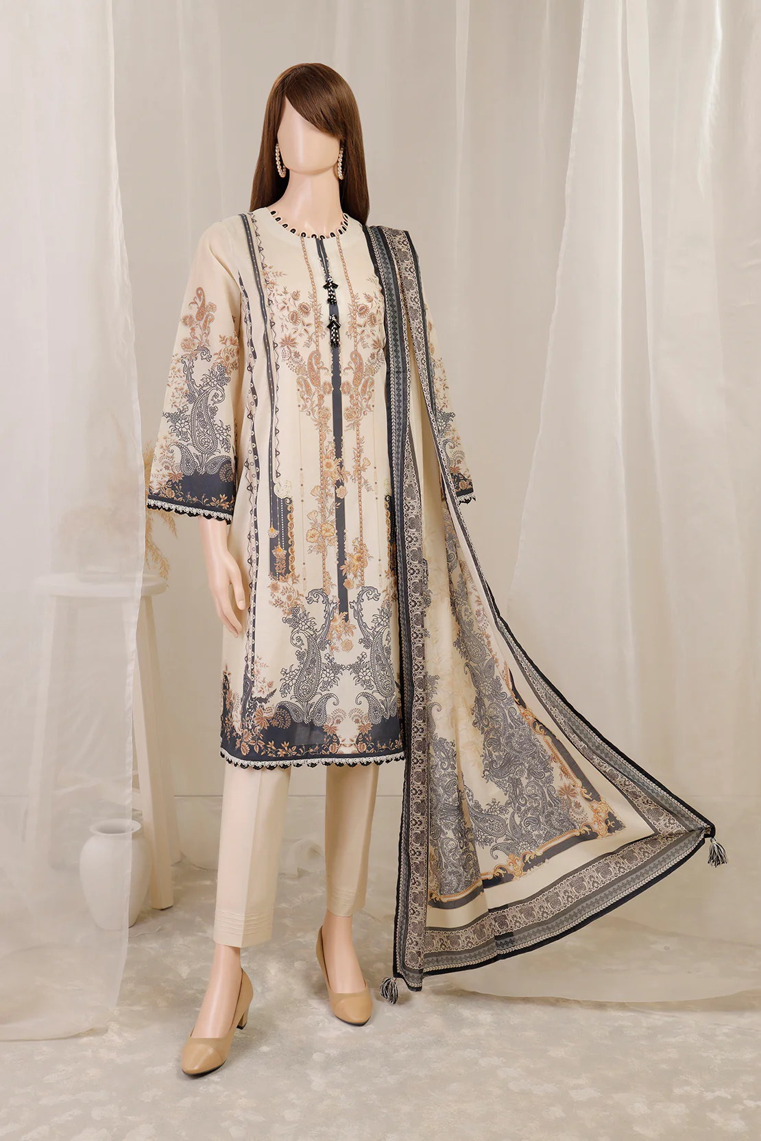 Unstitched Printed Lawn 2 Piece (Shirt/Dupatta)