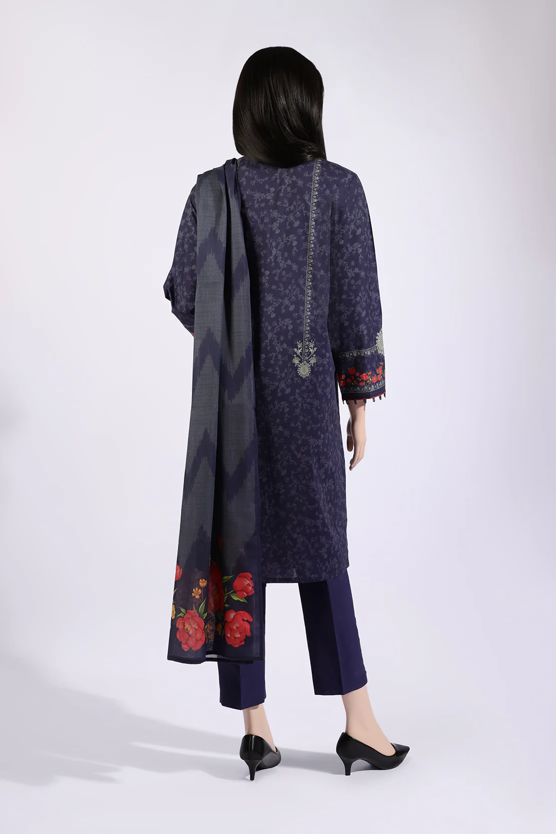 Unstitched Printed Lawn 2 Piece (Shirt/Dupatta) - Image 2