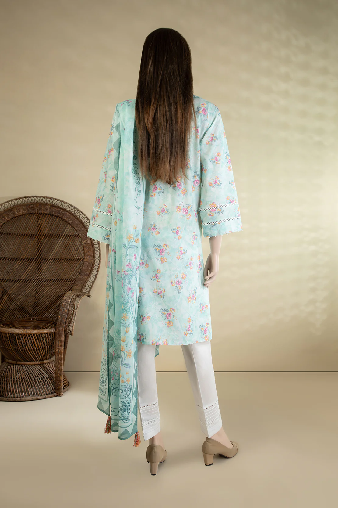 Unstitched Printed Lawn 2 Piece (Shirt/Dupatta) - Image 2