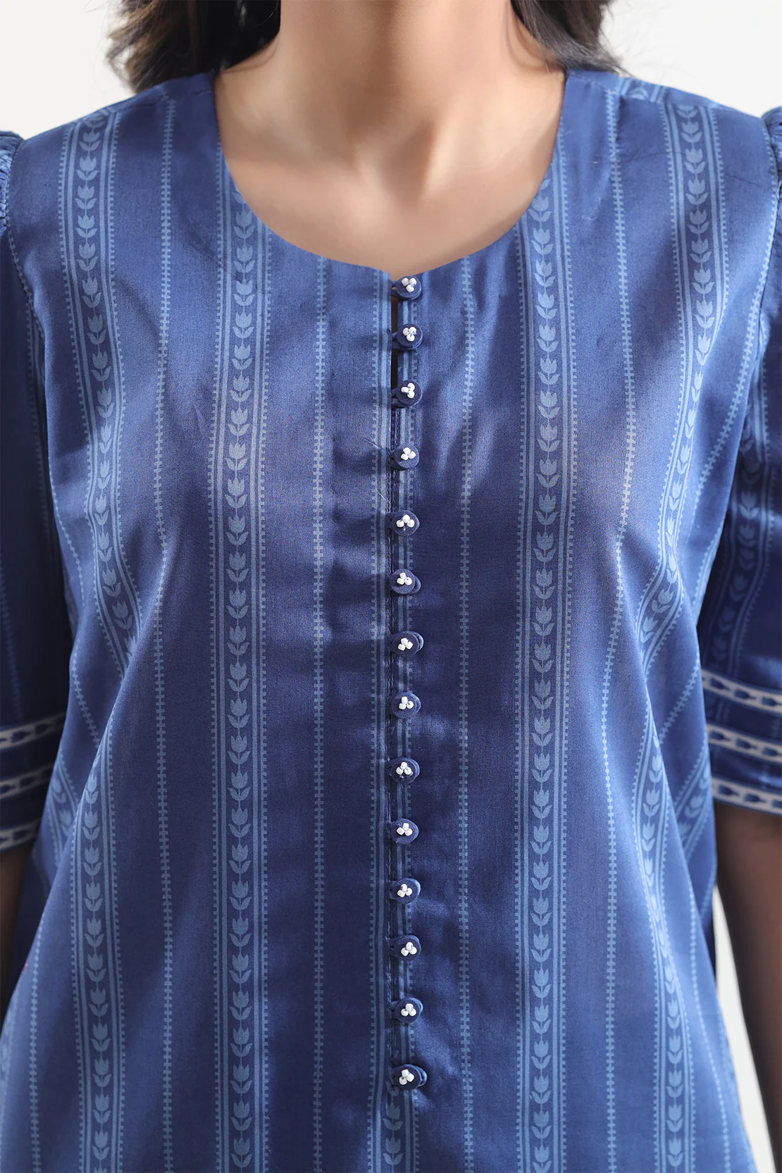 Unstitched Printed Lawn 2 Piece (Shirt/Dupatta) - Image 4
