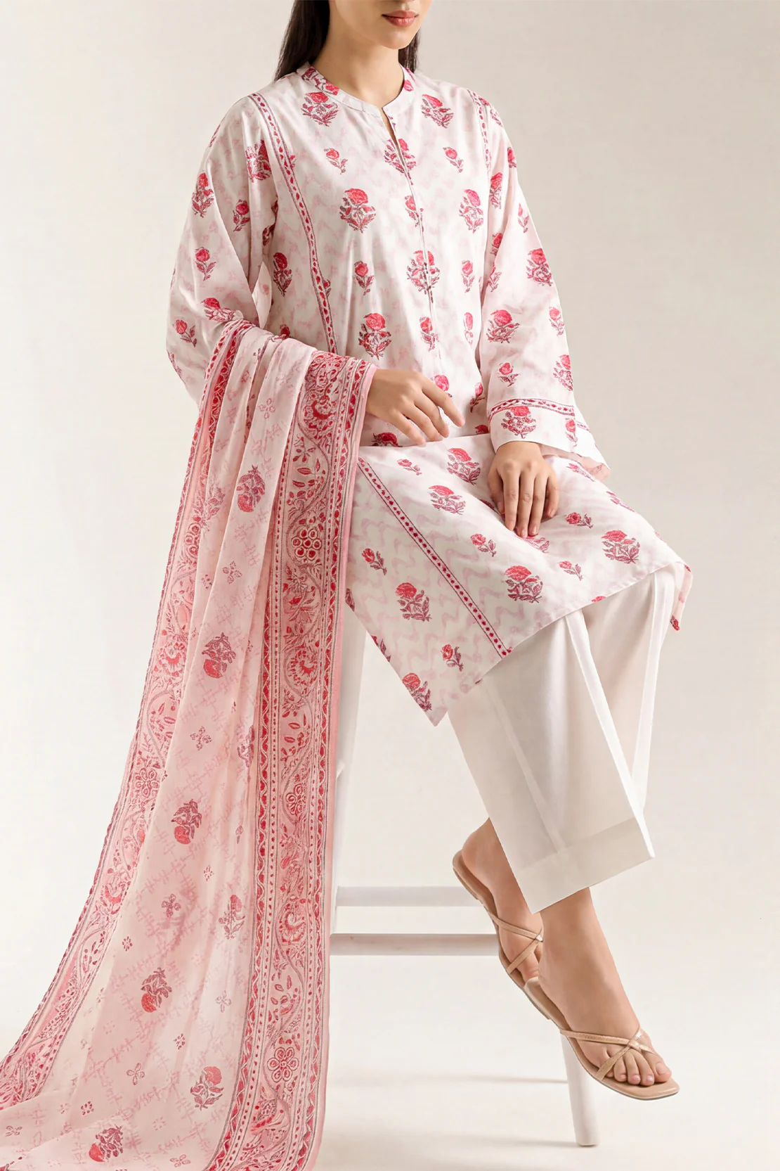 Unstitched Printed Lawn 2 Piece (Shirt/Dupatta)