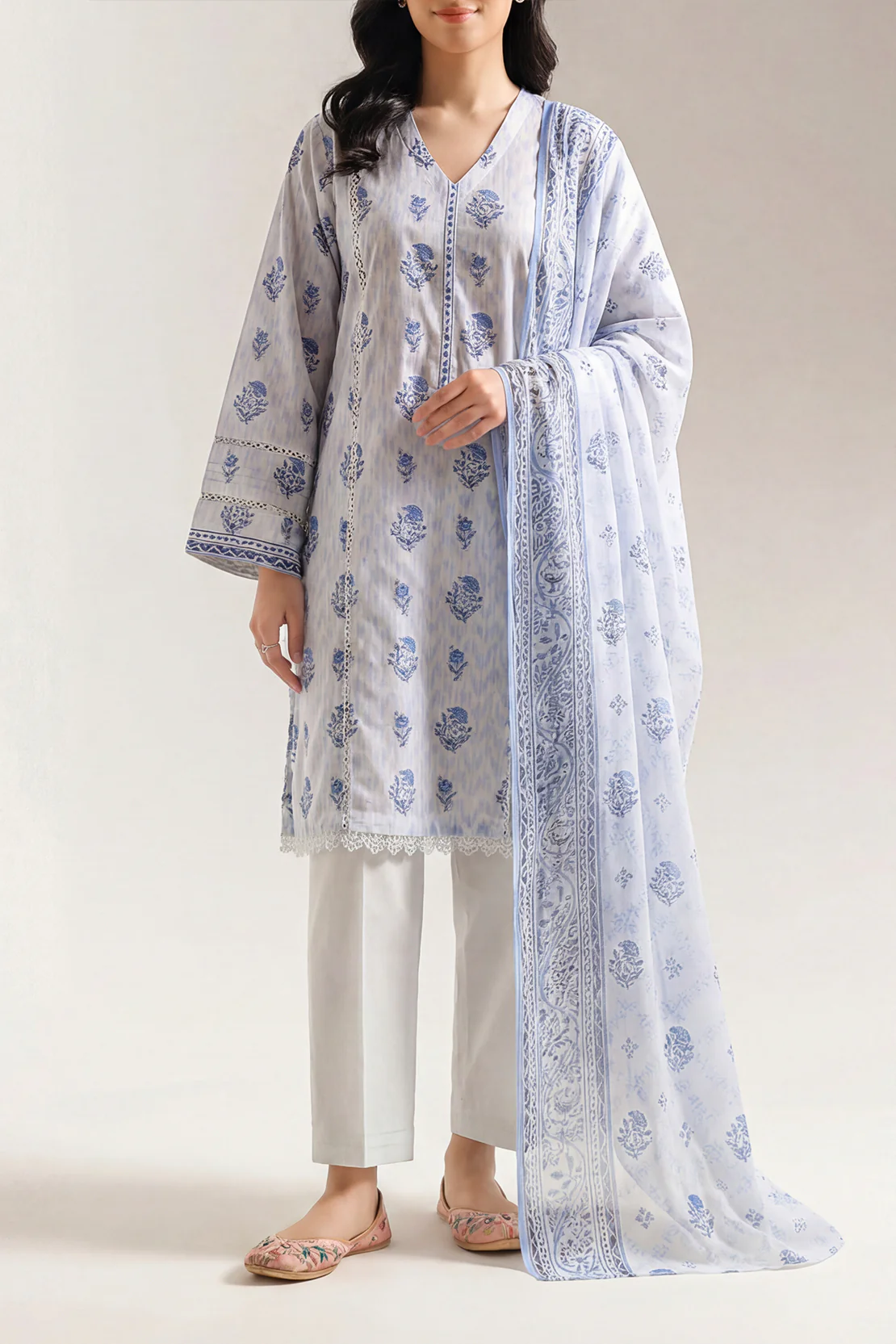 Unstitched Printed Lawn 2 Piece (Shirt/Dupatta) - Image 2