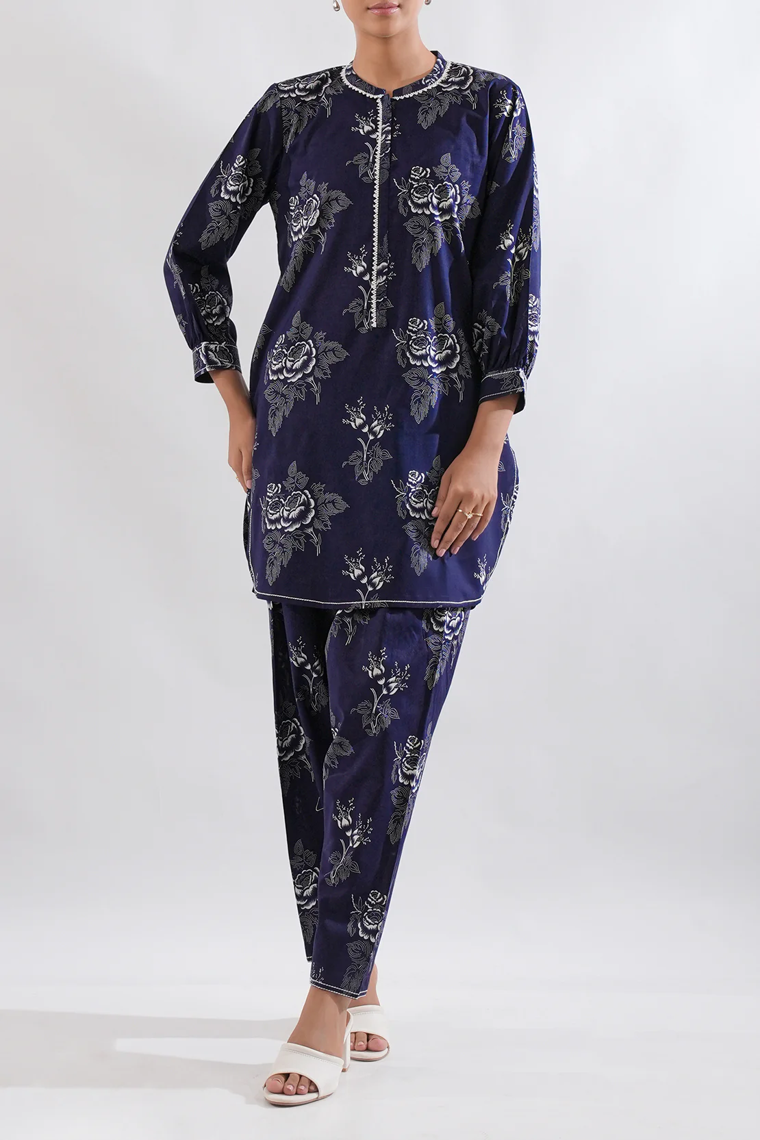 Unstitched Printed Lawn 2 Piece (Shirt/Trouser) - Image 3