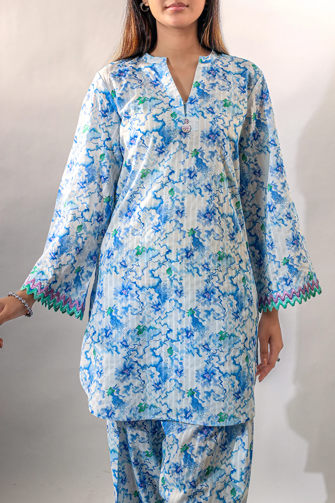 Unstitched Printed Lawn 2 Piece (Shirt/Trouser) - Image 2