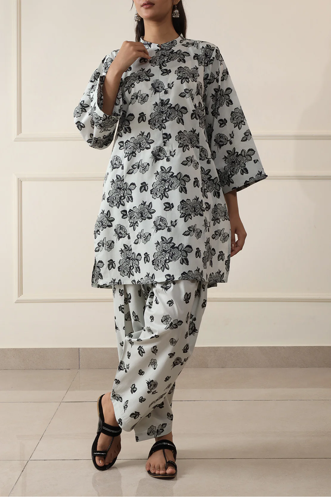 Unstitched Printed Lawn 2 Piece Shirt/Trouser - Image 2