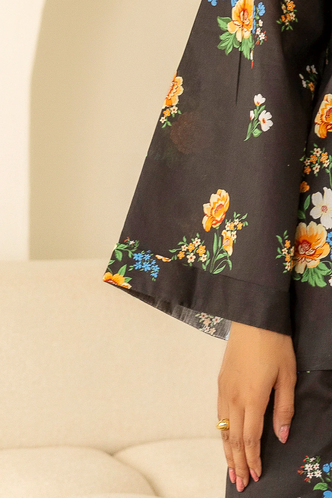 Unstitched Printed Lawn 2 Piece (Shirt/Trouser) - Image 5