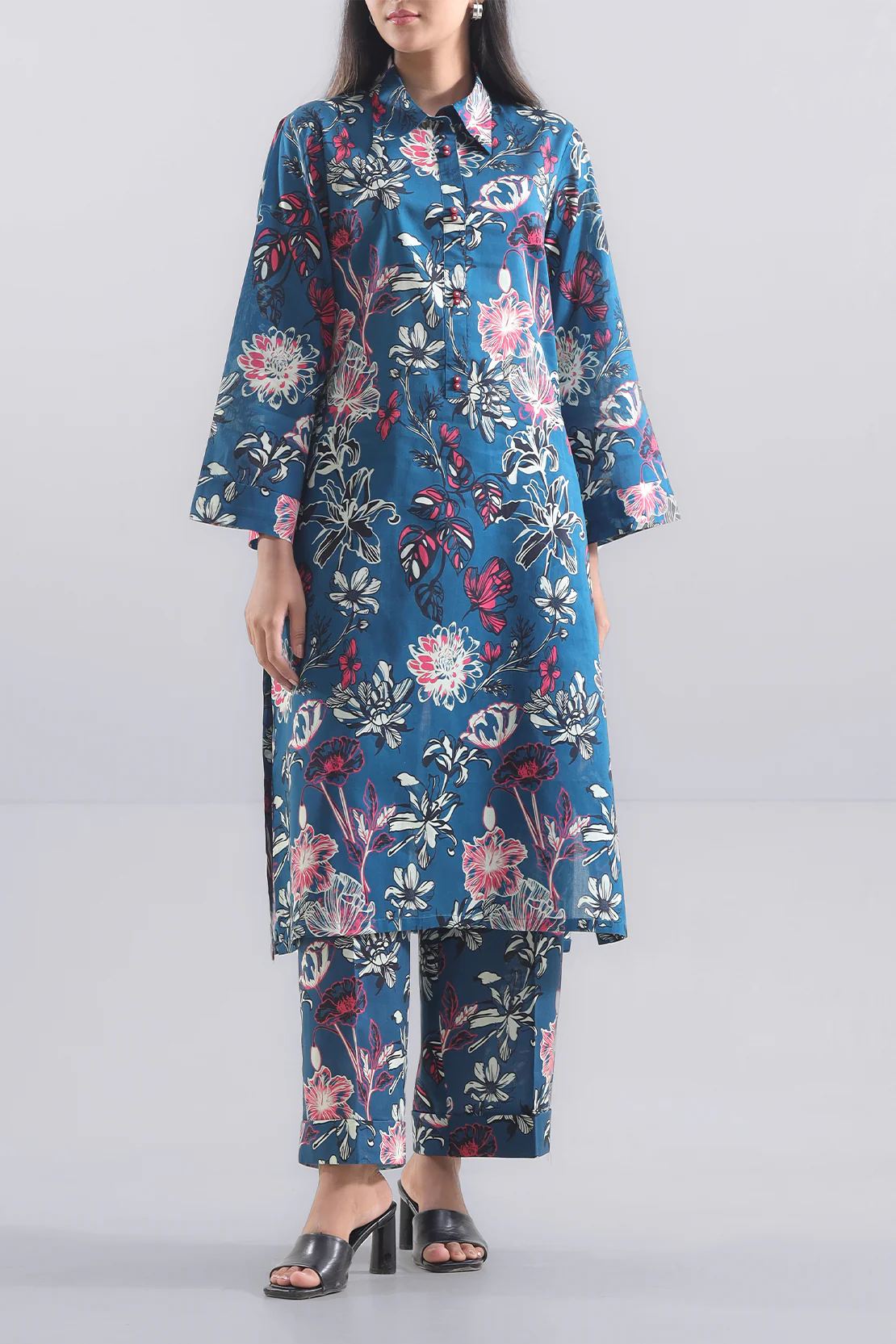 Unstitched Printed Lawn 2 Piece (Shirt/Trouser)