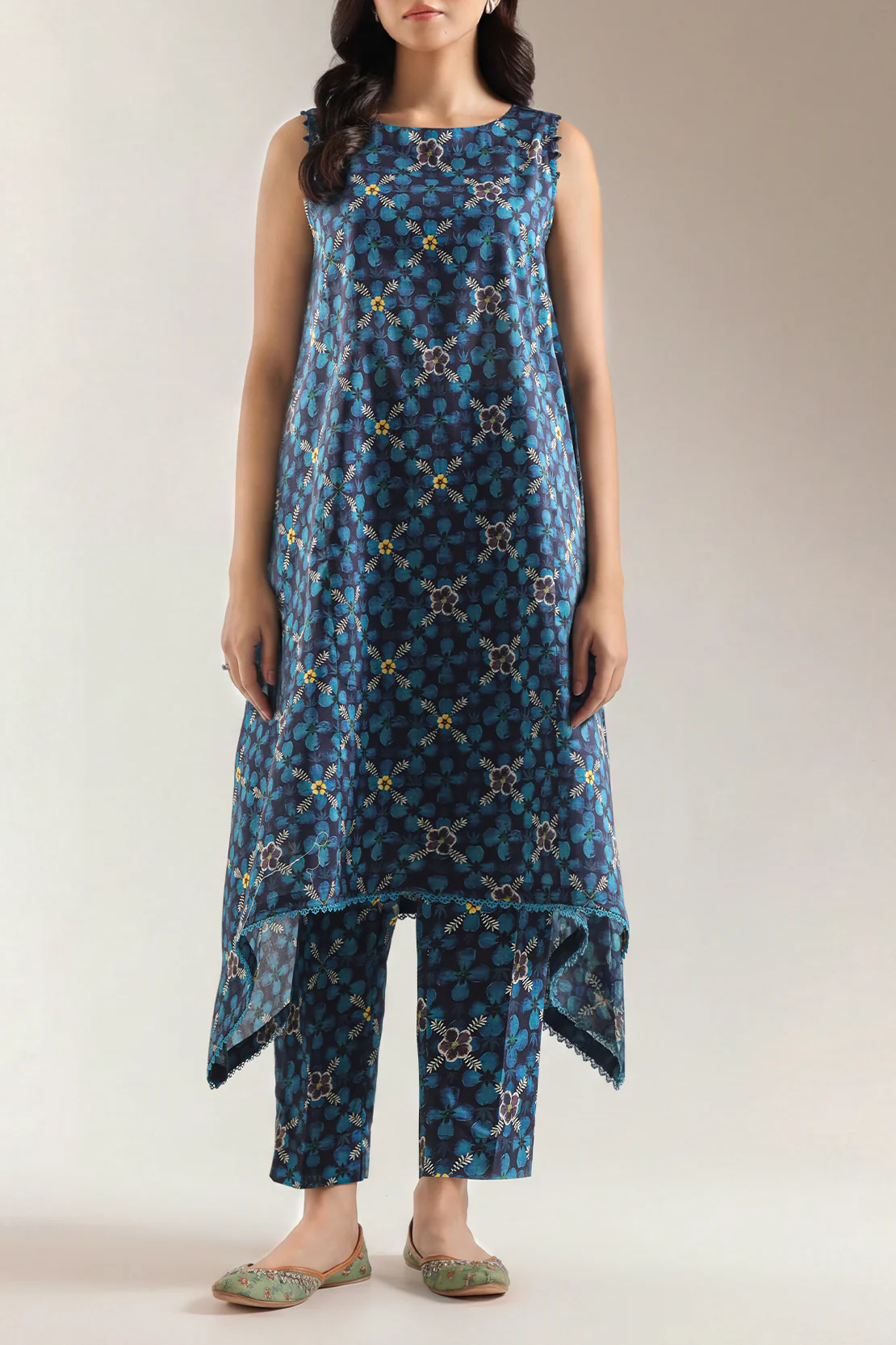 Unstitched Printed Lawn 2 Piece (Shirt/Trouser)