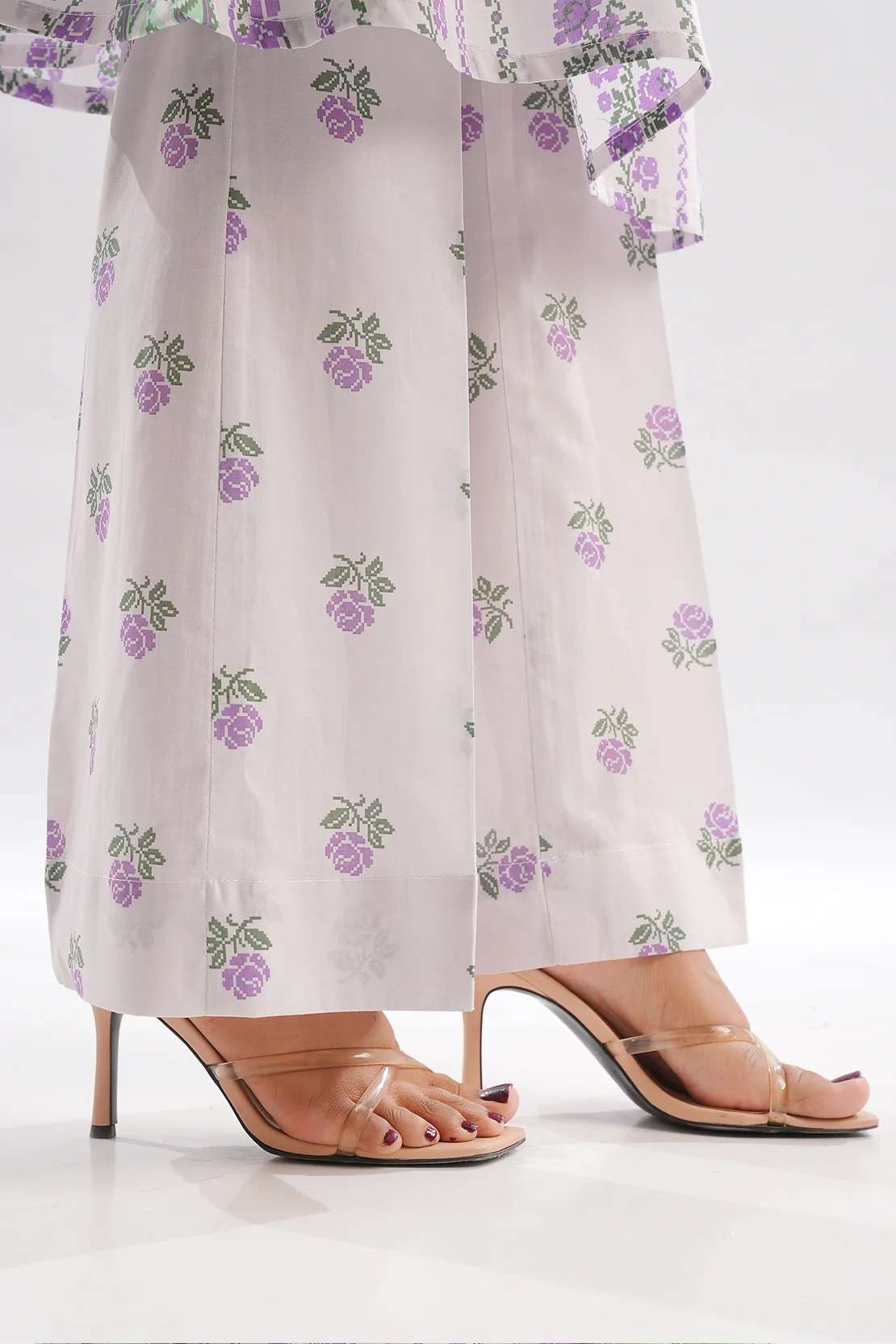 Unstitched Printed Lawn 3 Piece - Image 11