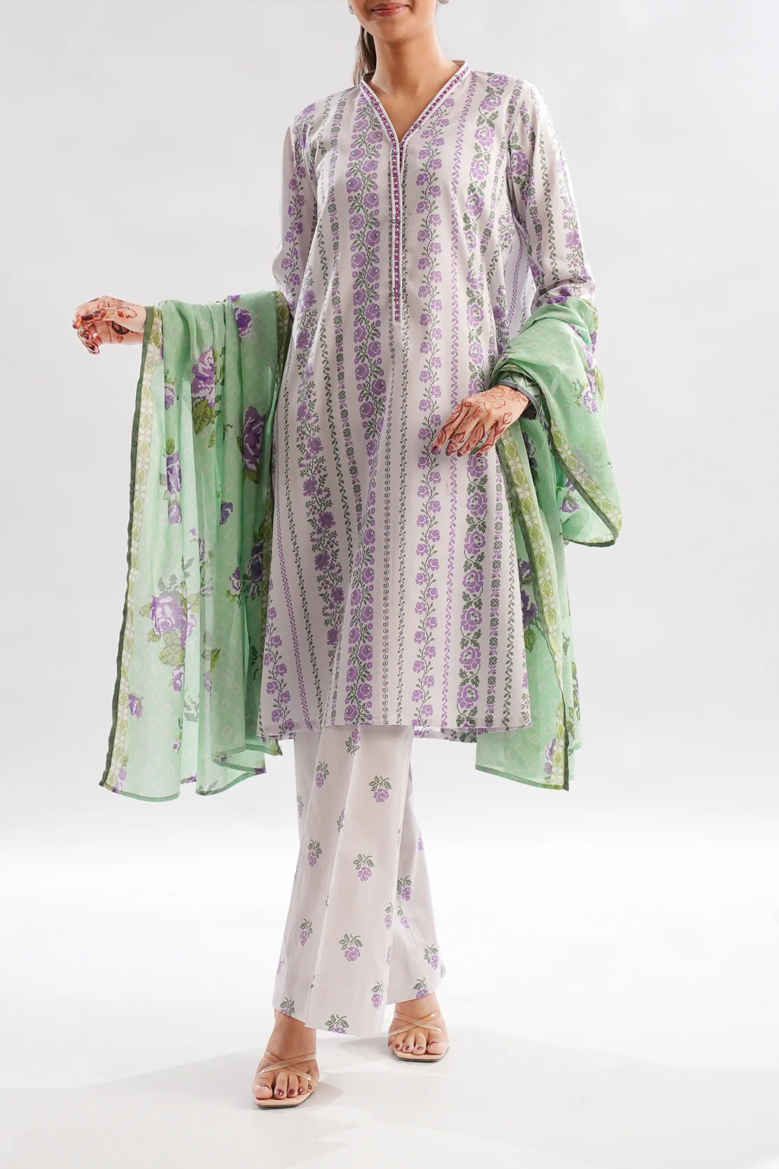 Unstitched Printed Lawn 3 Piece - Image 2