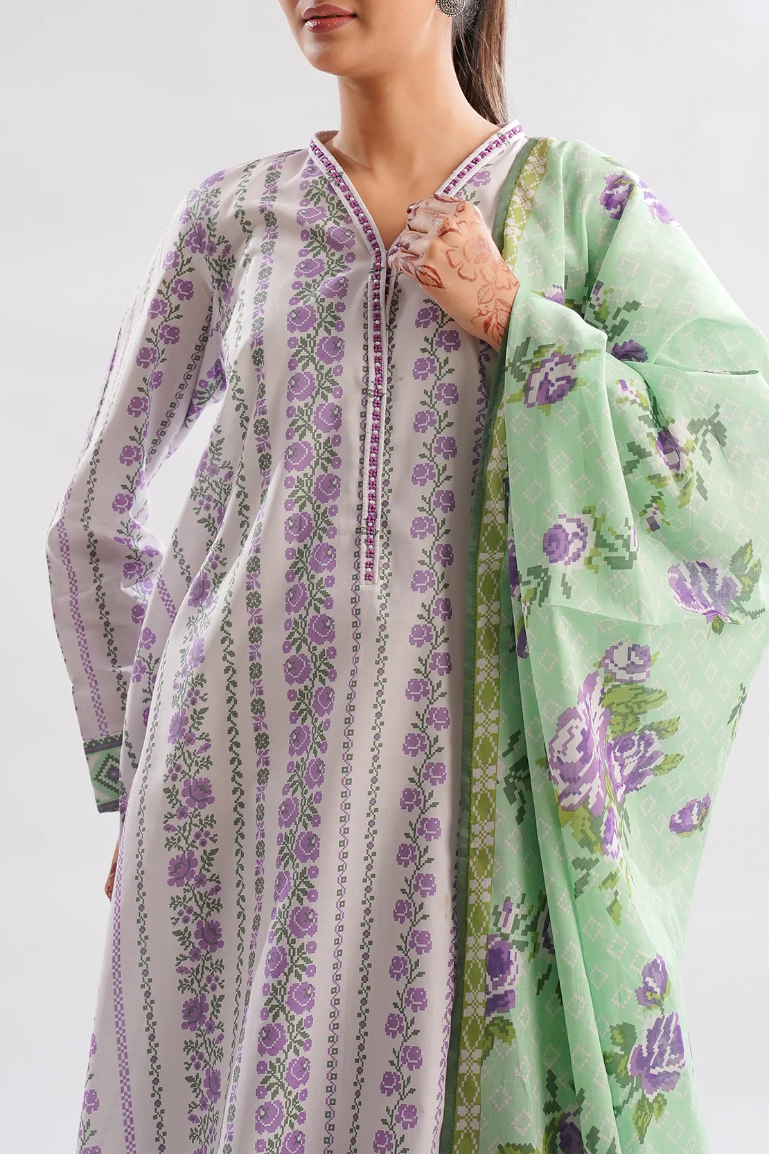 Unstitched Printed Lawn 3 Piece - Image 8