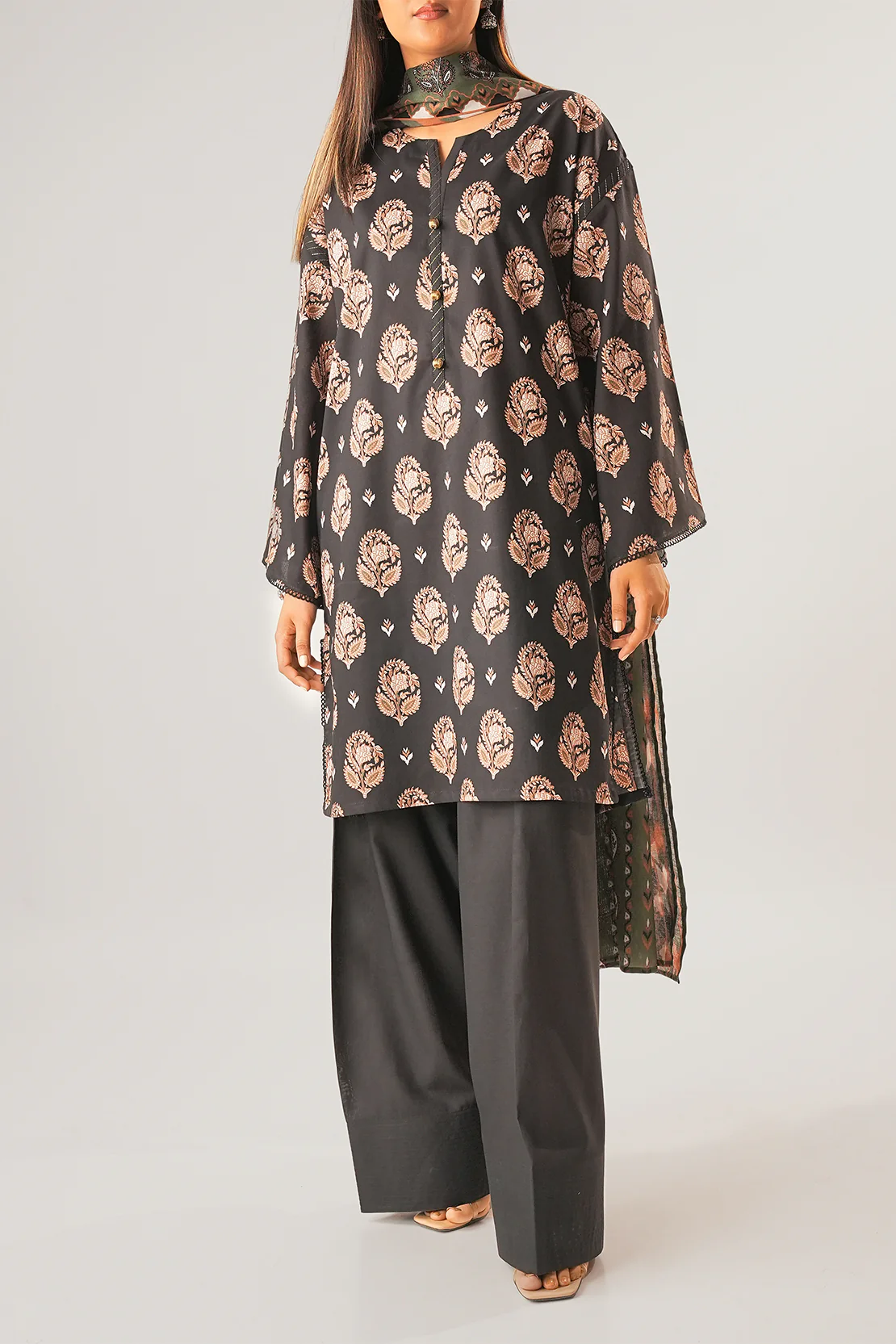 Unstitched Printed Lawn 3 Piece - Image 4
