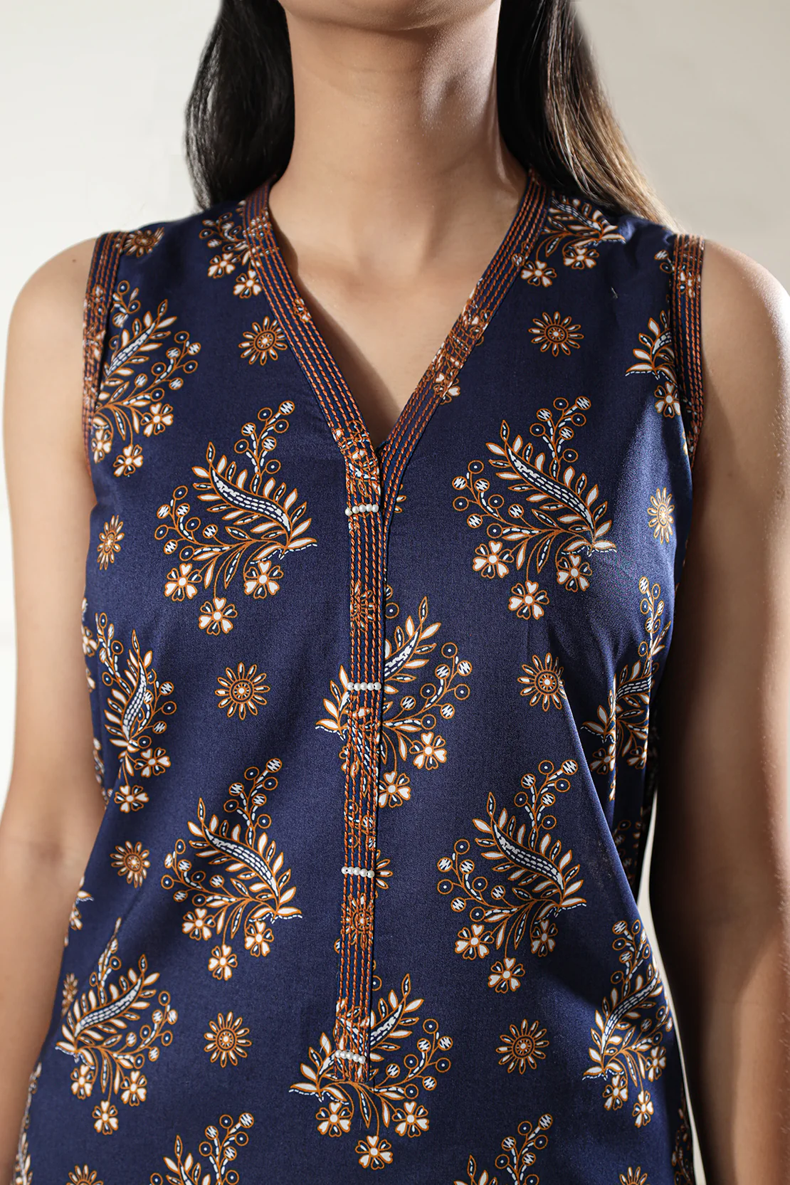 Unstitched Printed Lawn 3 Piece - Image 6