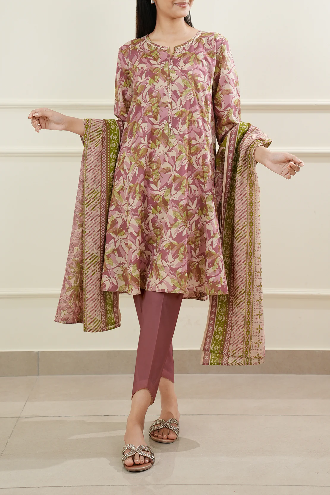 Unstitched Printed Lawn 3 Piece - Image 2