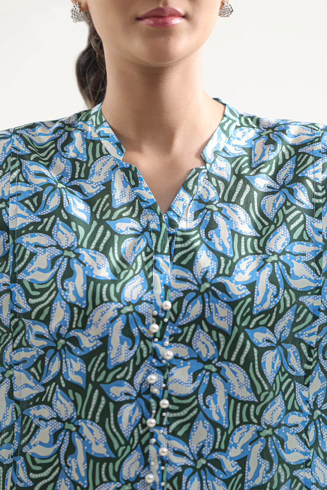 Unstitched Printed Lawn 3 Piece - Image 3