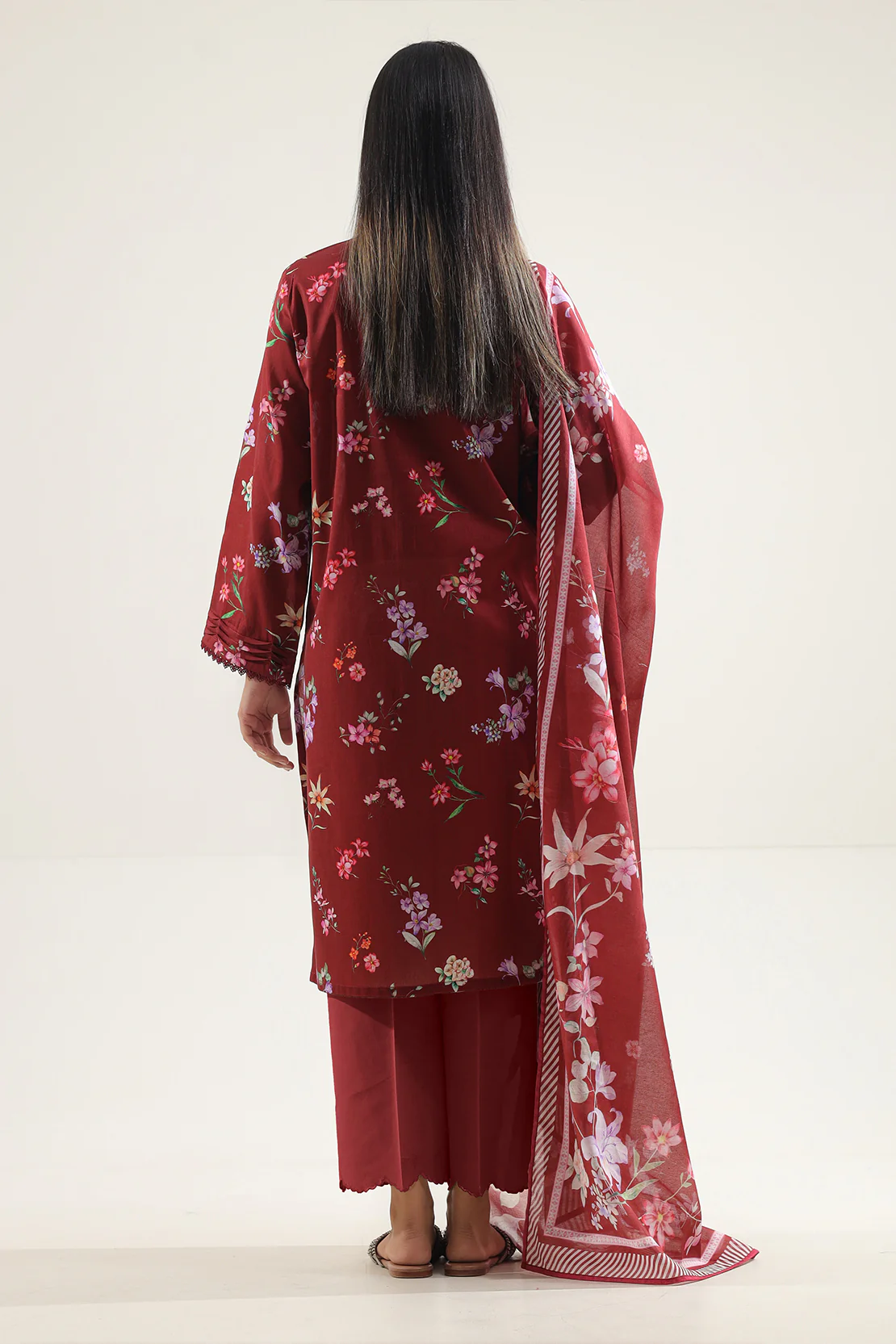 Unstitched Printed Lawn 3 Piece - Image 4
