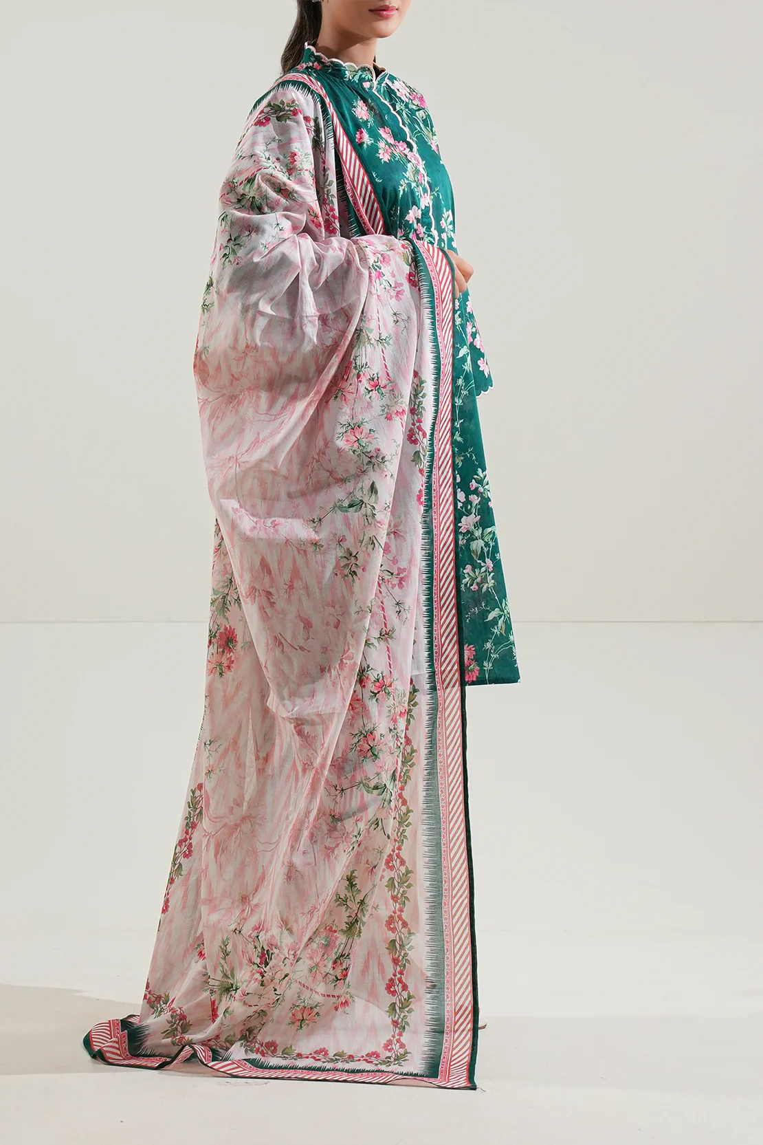 Unstitched Printed Lawn 3 Piece - Image 4