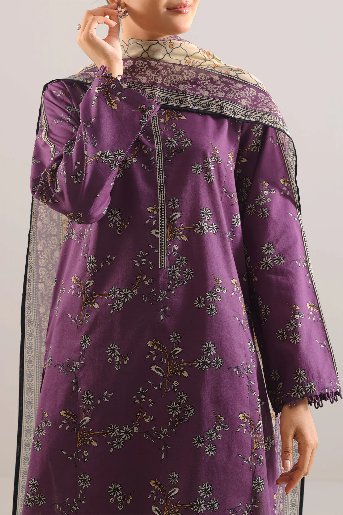 Unstitched Printed Lawn 3 Piece - Image 2