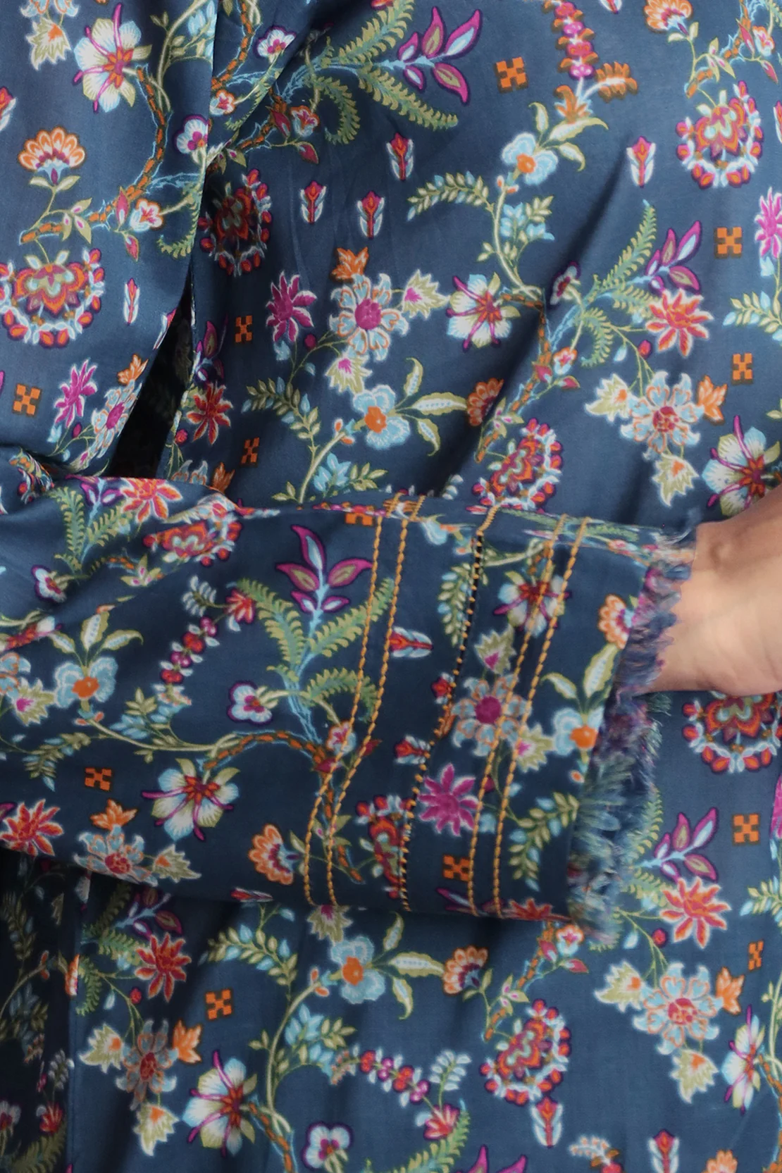 Unstitched Printed Lawn 3 Piece - Image 2