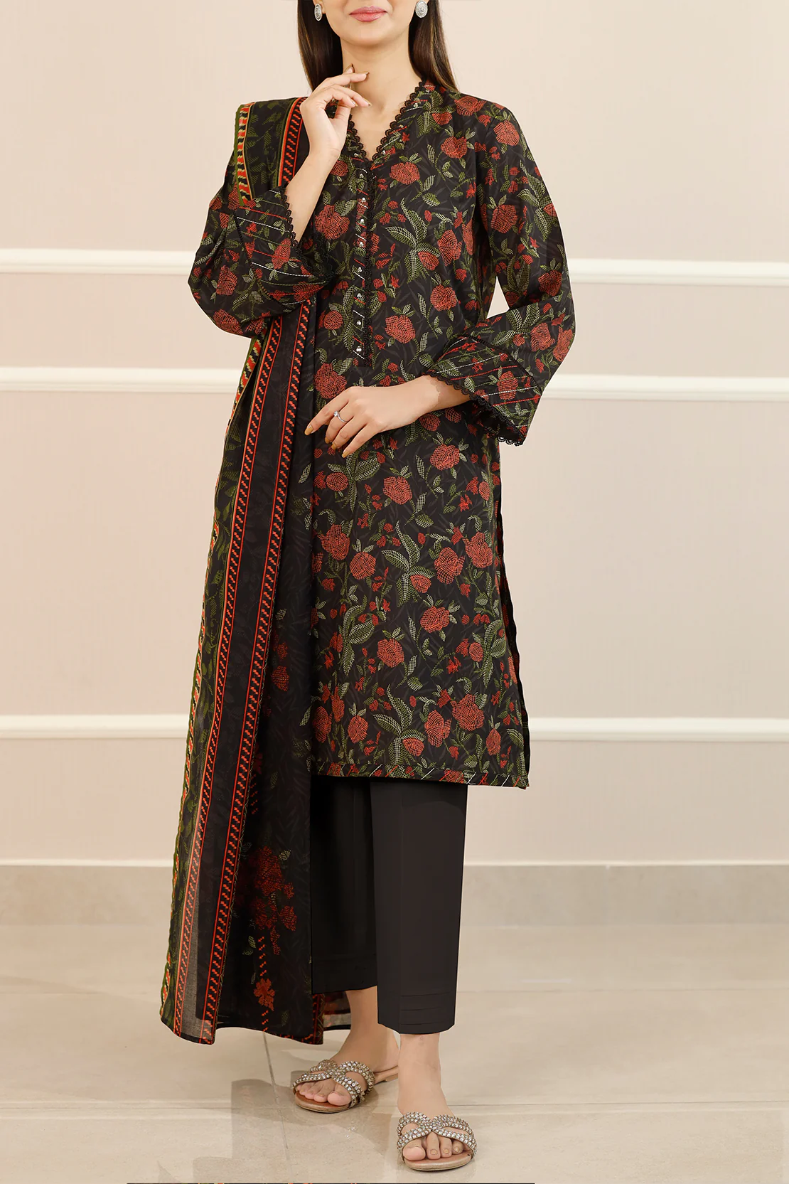Unstitched Printed Lawn 3 Piece - Image 5