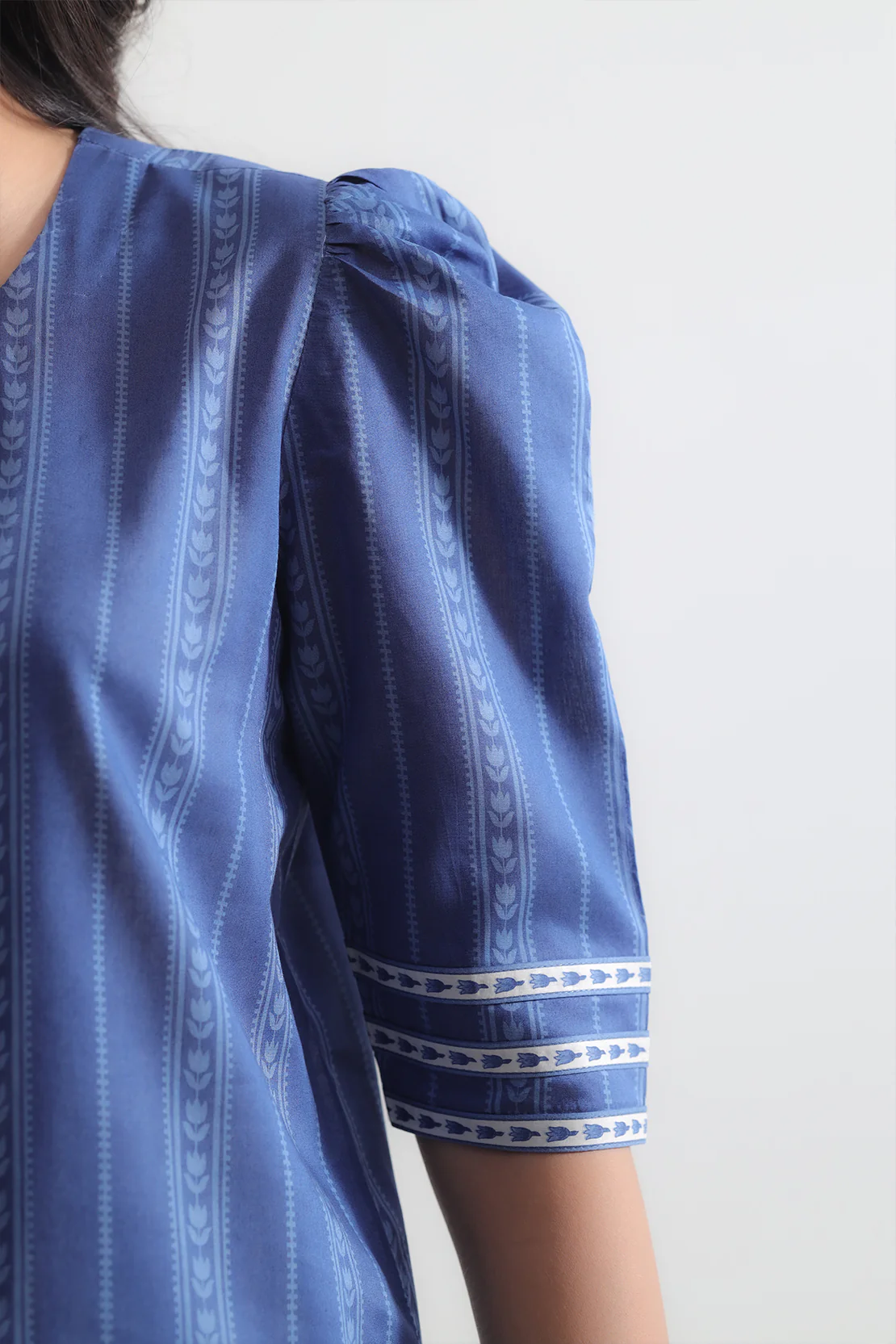 Unstitched Printed Lawn 3 Piece - Image 5