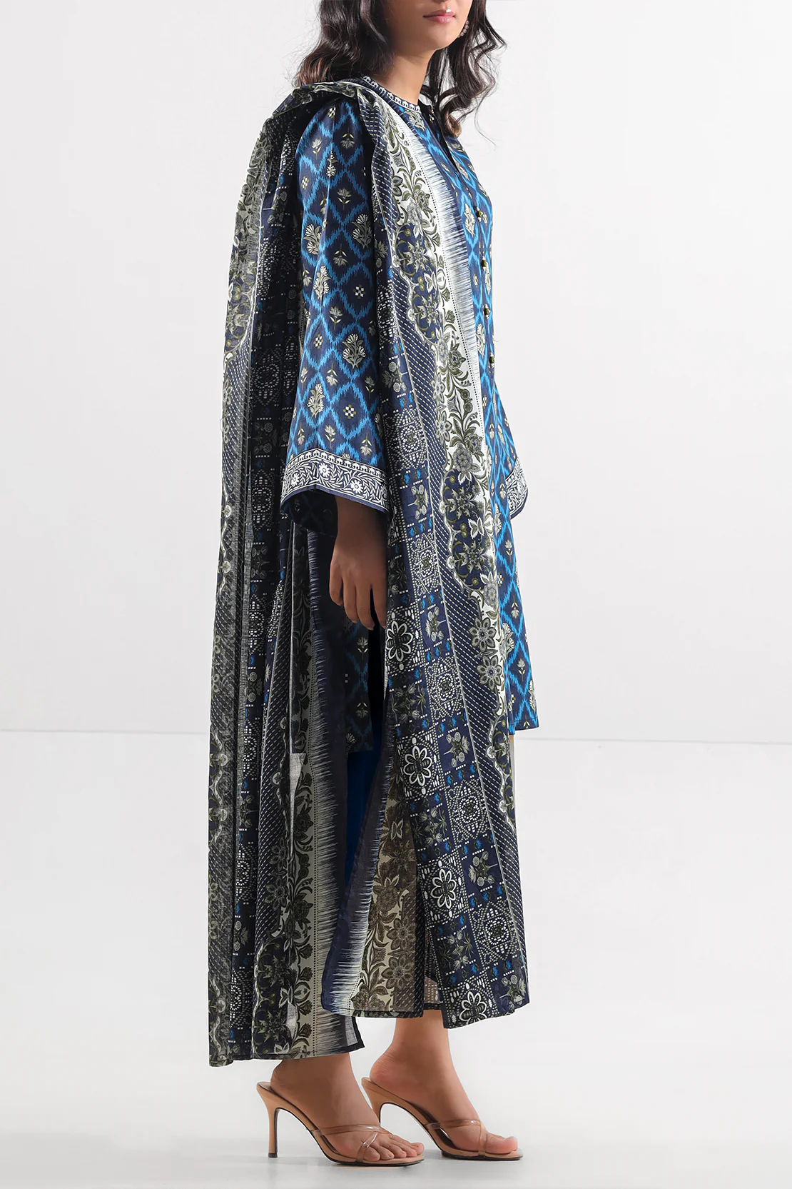 Unstitched Printed Lawn 3 Piece - Image 3