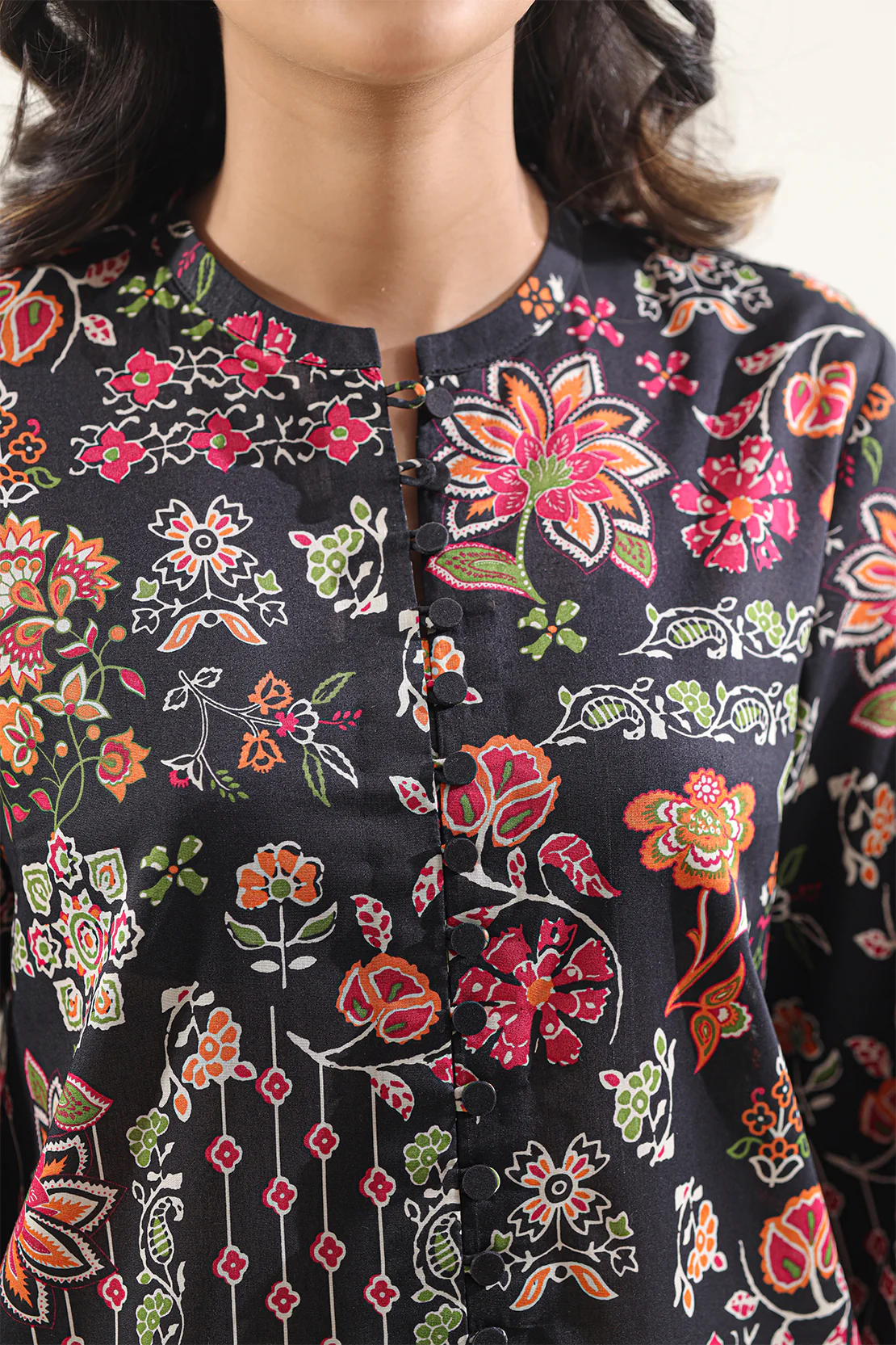 Unstitched Printed Lawn 3 Piece - Image 5