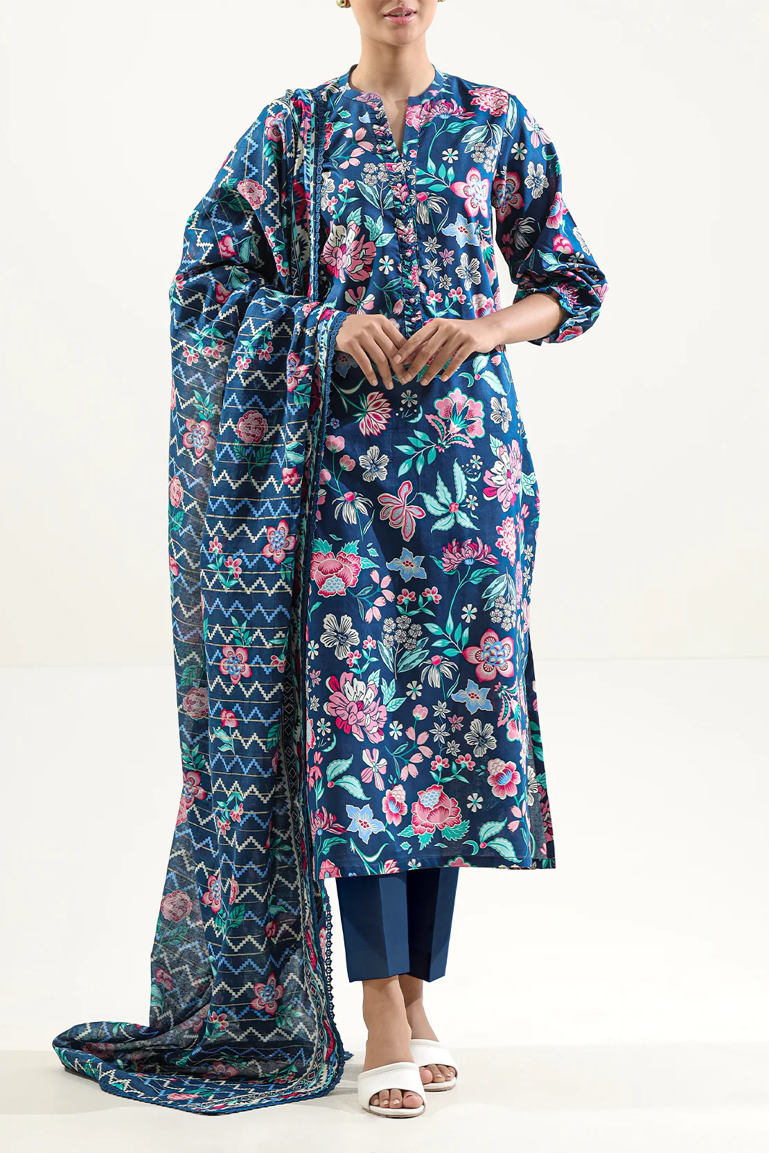 Unstitched Printed Lawn 3 Piece - Image 2
