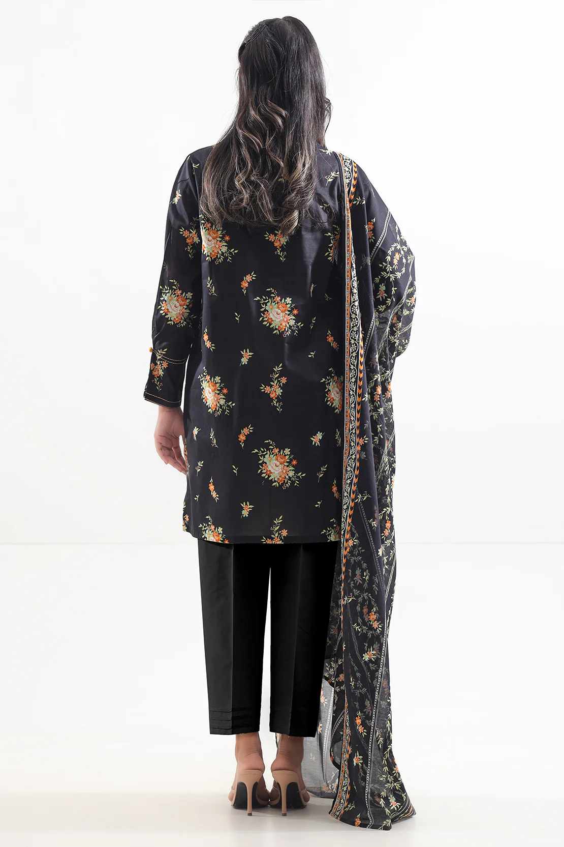 Unstitched Printed Lawn 3 Piece - Image 6
