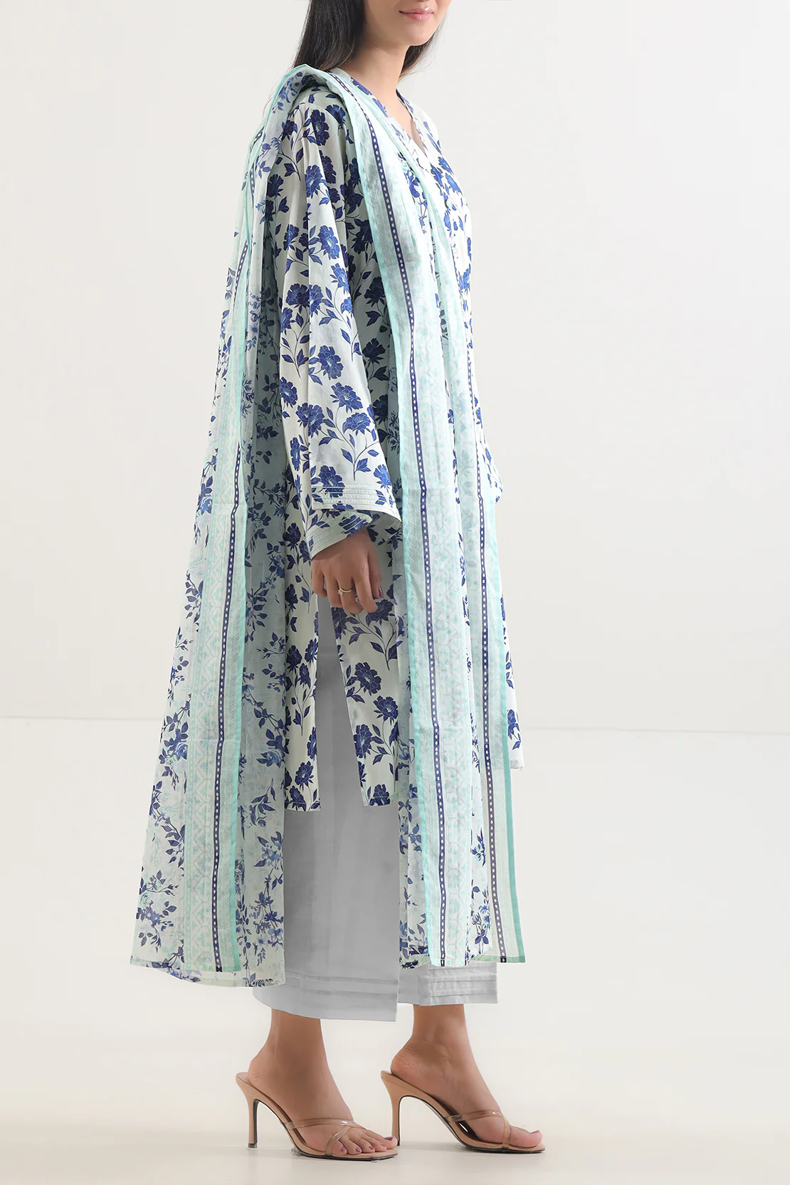 Unstitched Printed Lawn 3 Piece - Image 3