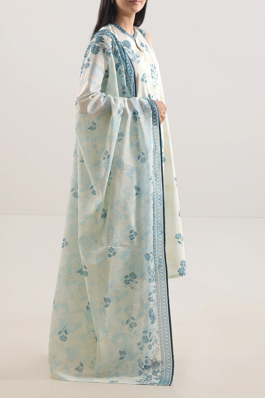 Unstitched Printed Lawn 3 Piece - Image 3