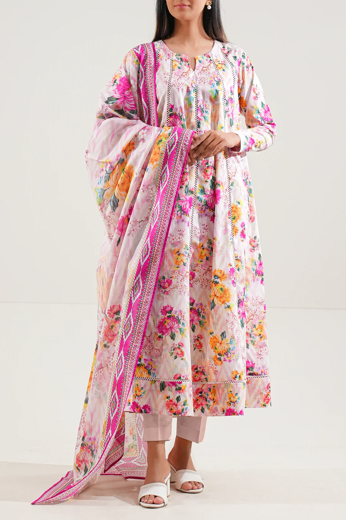 Unstitched Printed Lawn 3 Piece - Image 2