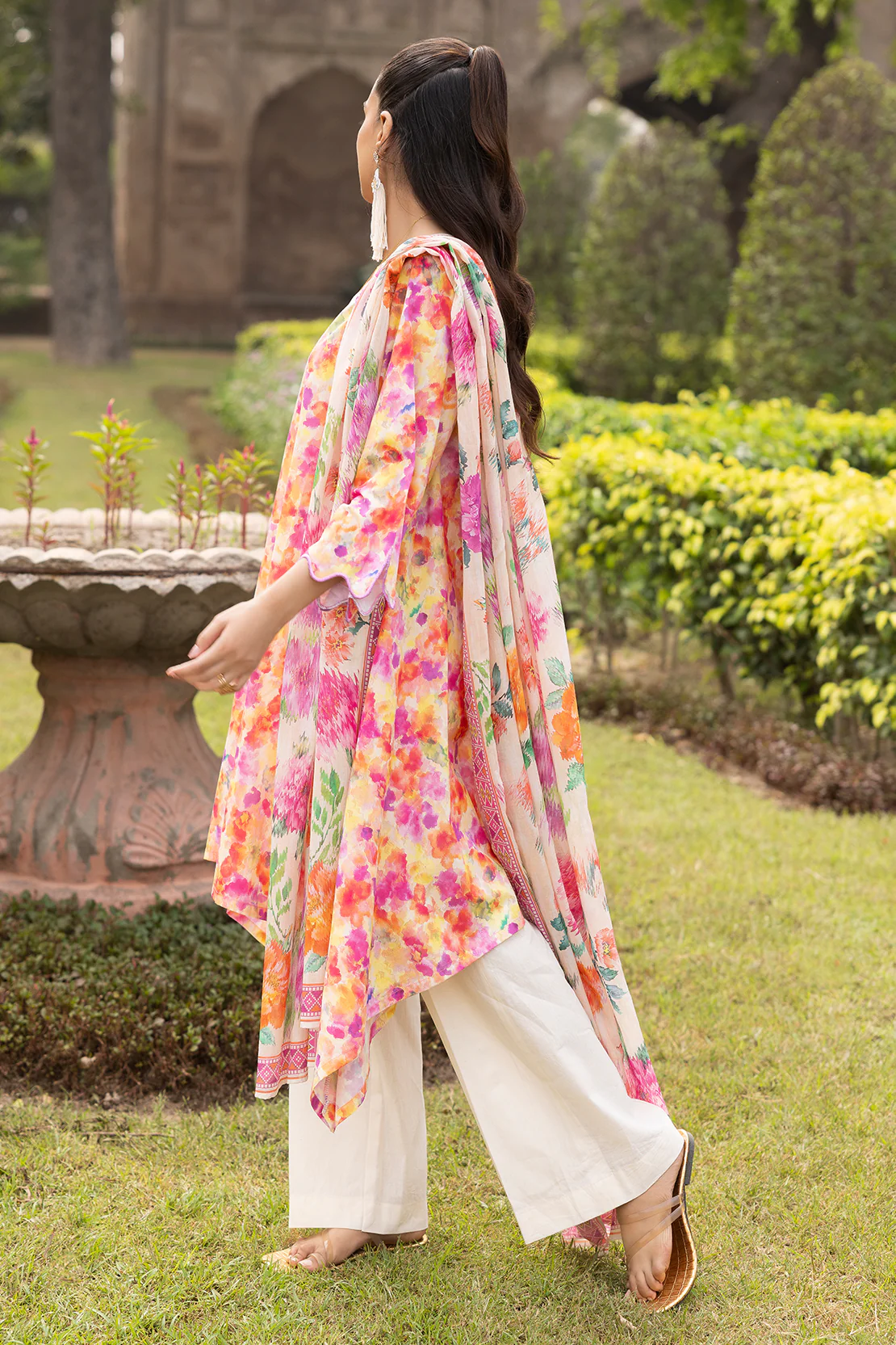 Unstitched Printed Lawn 3 Piece - Image 6