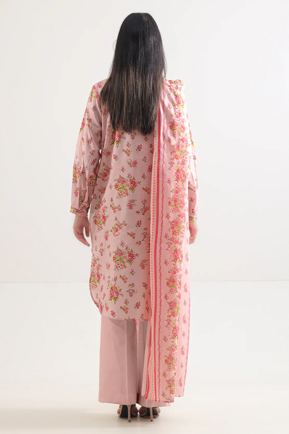 Unstitched Printed Lawn 3 Piece - Image 4