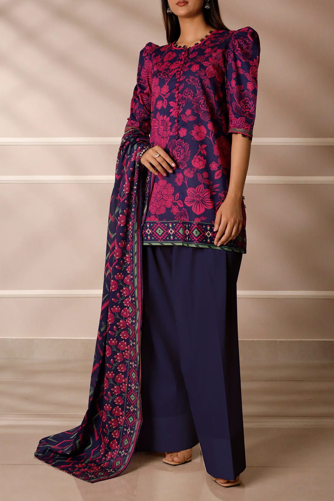 Unstitched Printed Lawn 3 Piece - Image 4
