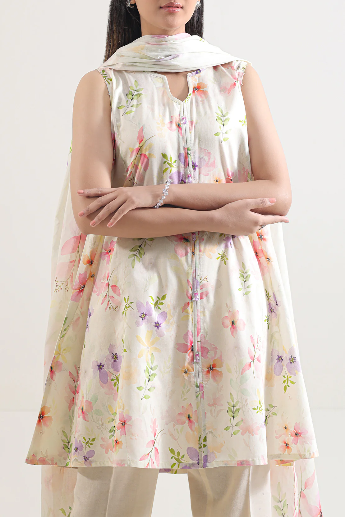 Unstitched Printed Lawn 3 Piece - Image 3