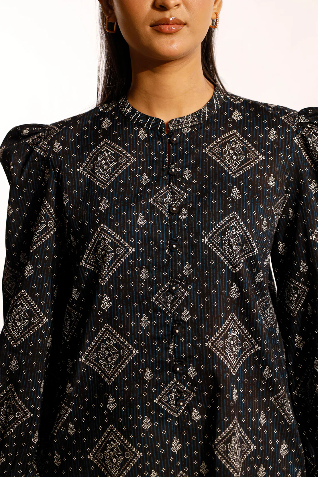 Unstitched Printed Lawn 3 Piece - Image 3