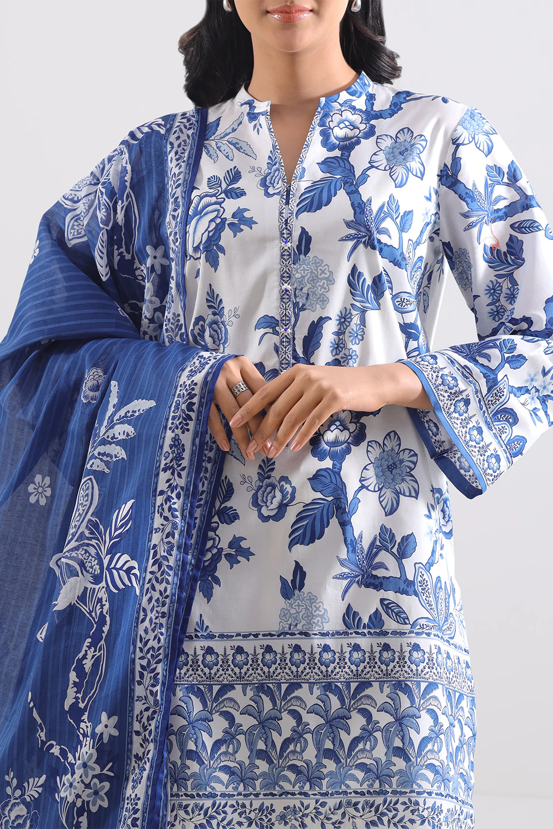 Unstitched Printed Lawn 3 Piece - Image 4