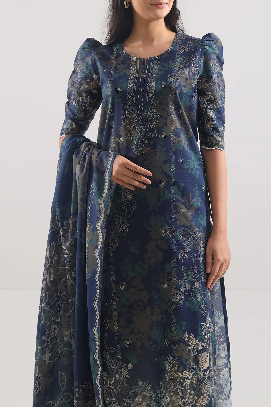 Unstitched Printed Lawn 3 Piece - Image 3