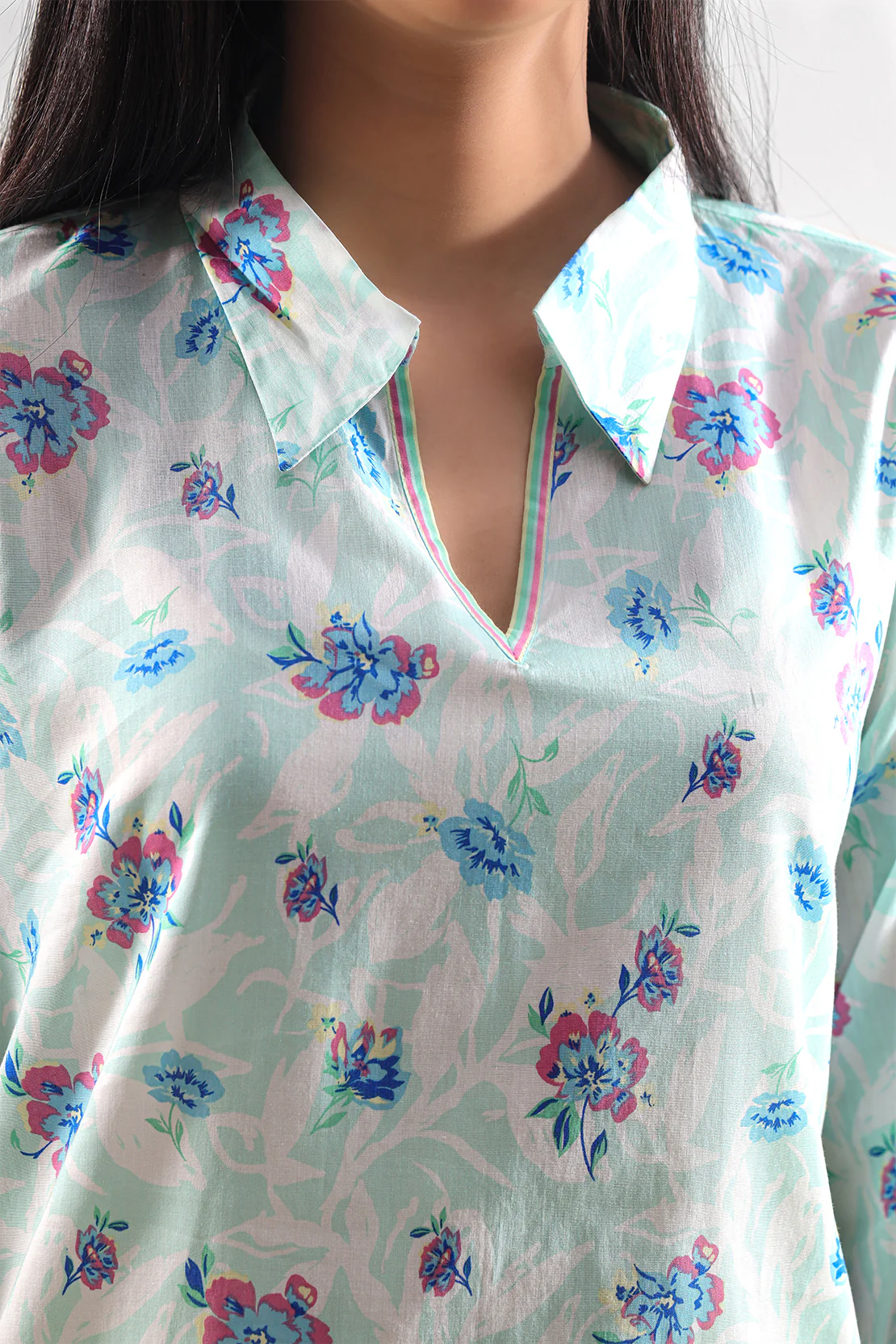 Unstitched Printed Lawn 3 Piece - Image 3