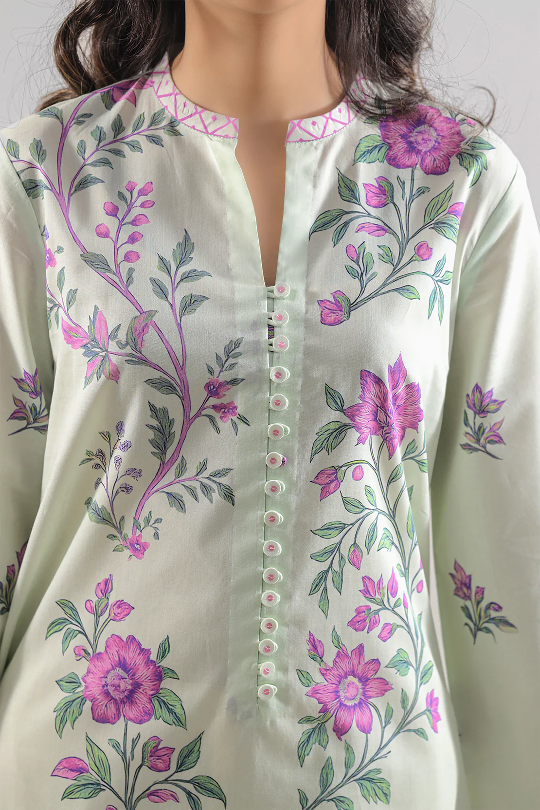 Unstitched Printed Lawn 3 Piece - Image 4