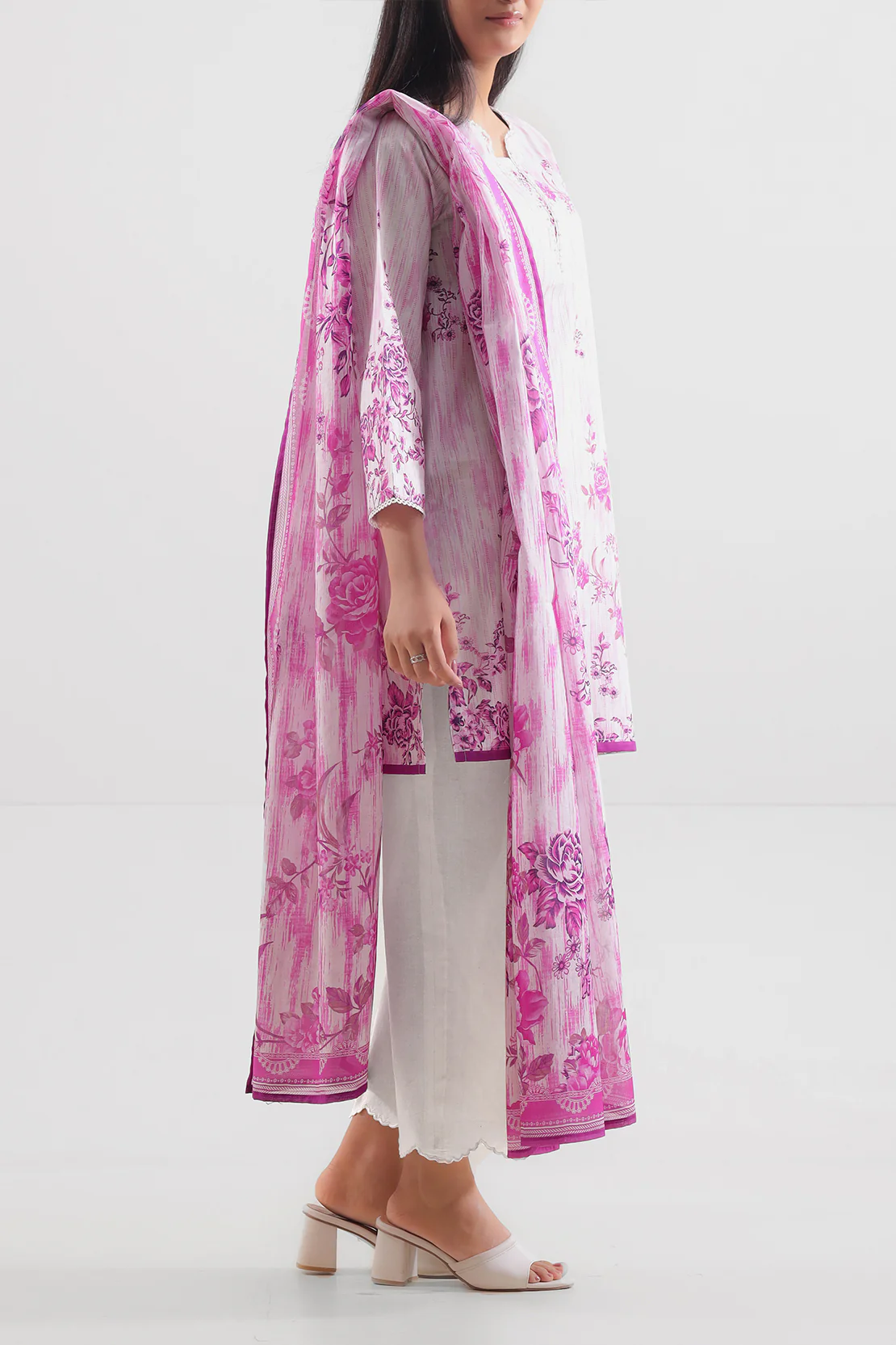 Unstitched Printed Lawn 3 Piece - Image 4