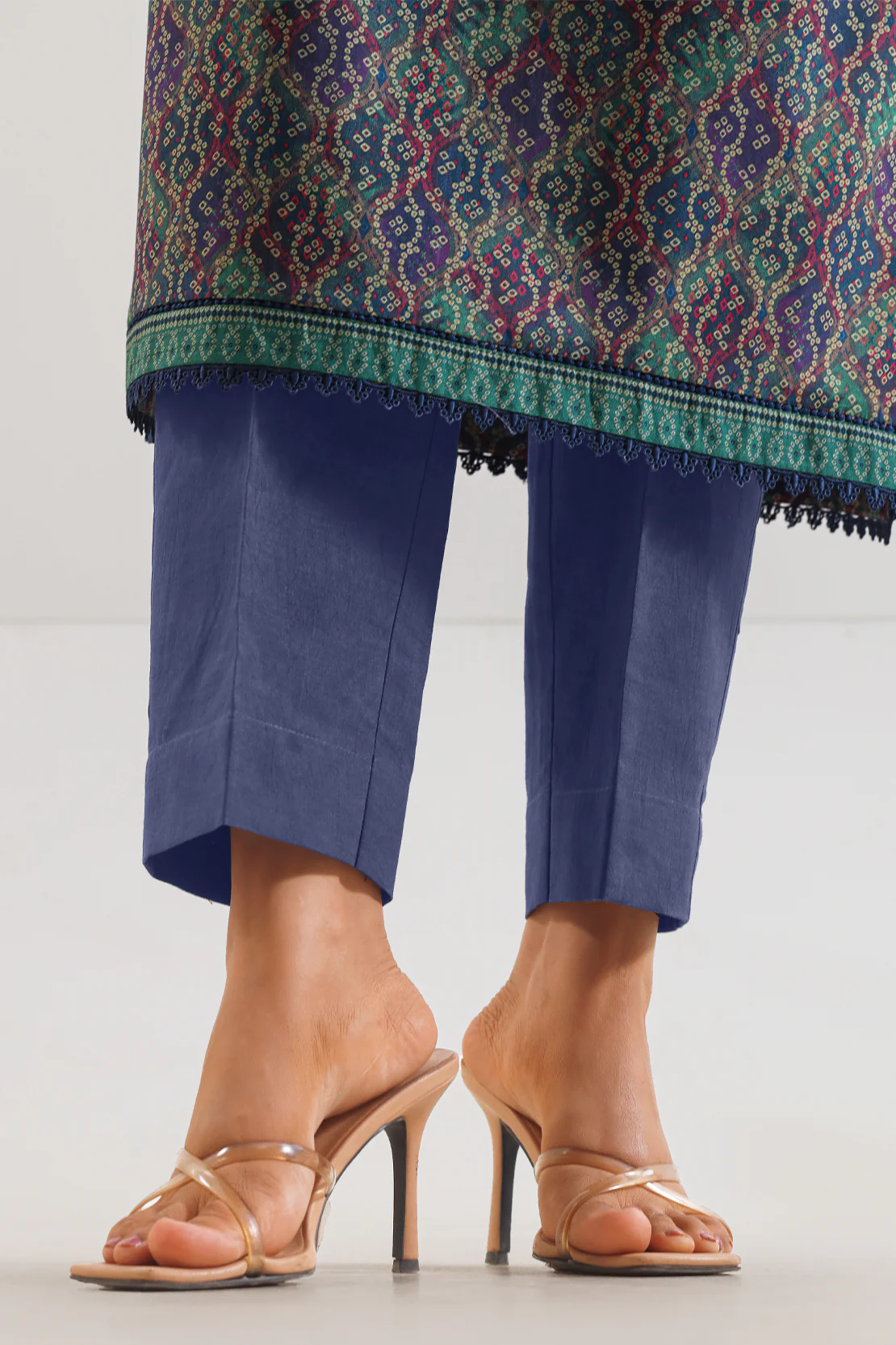 Unstitched Printed Lawn 3 Piece - Image 5